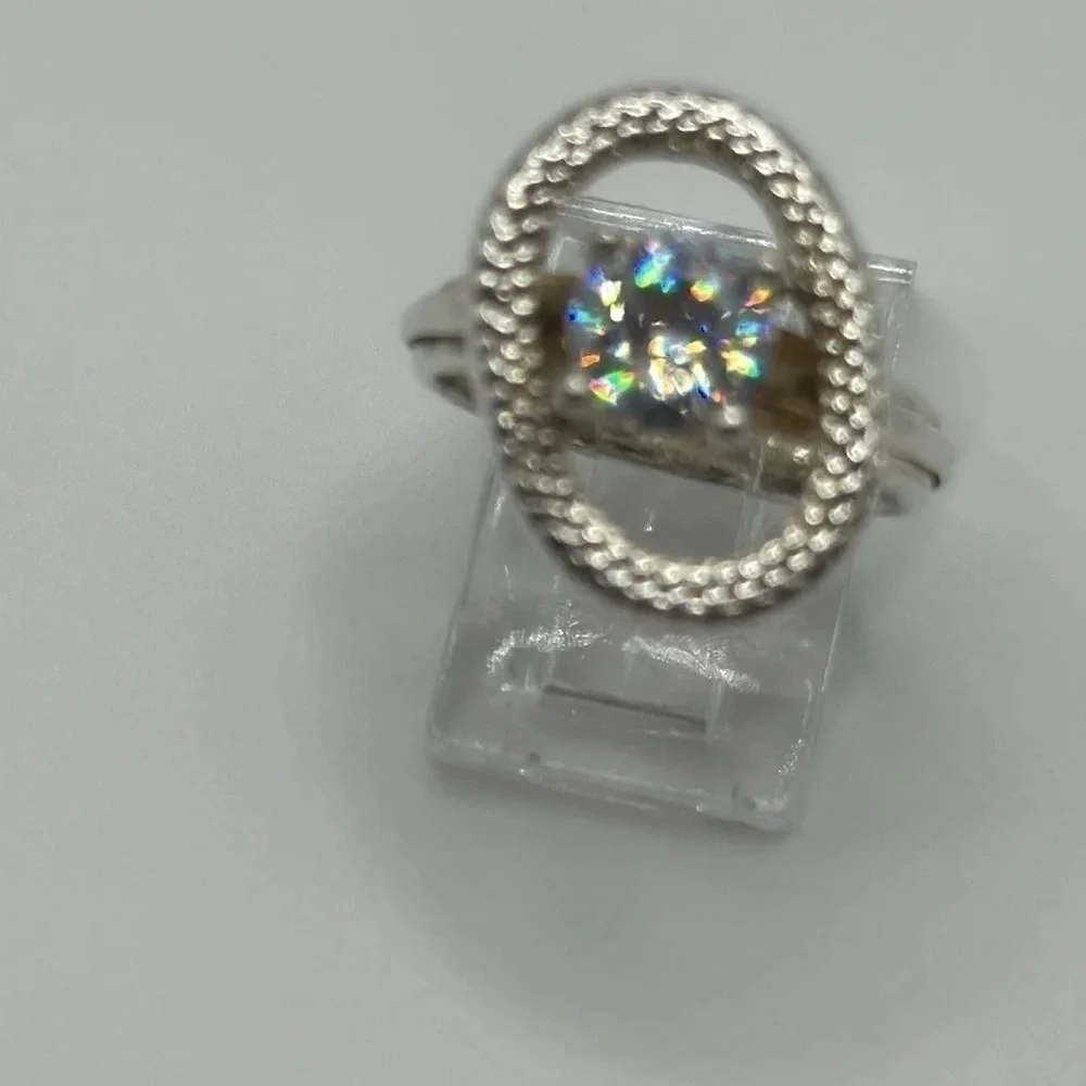 Elegant 925 Exquisite Silver Swarovski Cystals Ring